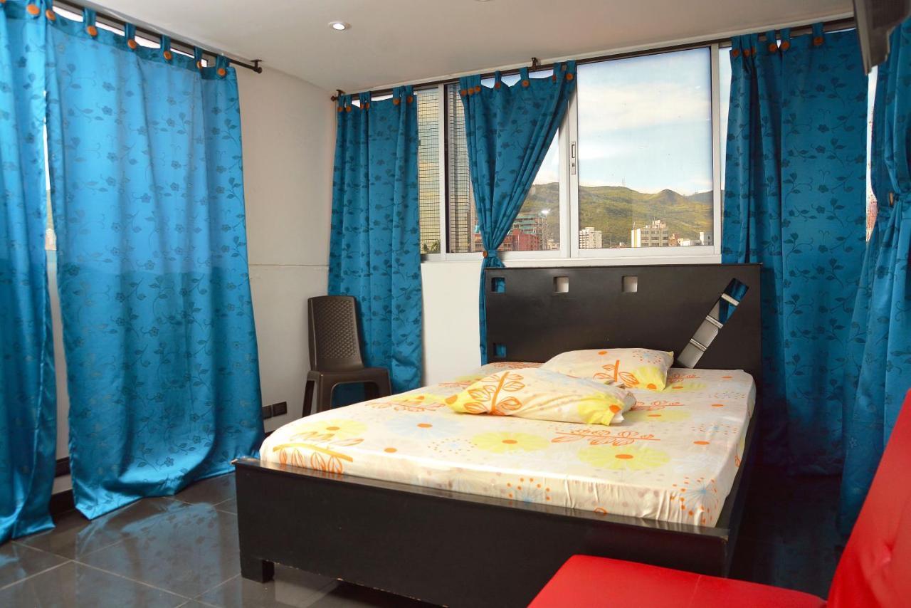 Apartahotel Juane'S Кали Екстериор снимка